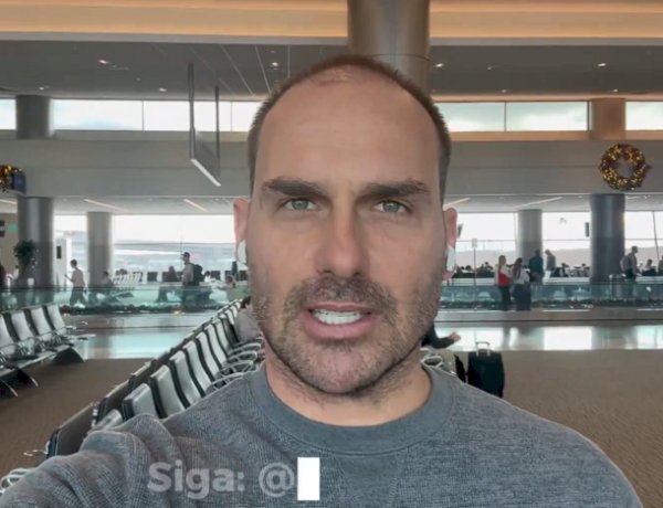 Eduardo Bolsonaro diz que não tem condição de voltar ao Brasil após decisão da PF